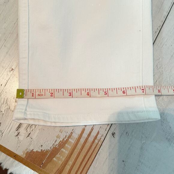 7 For All Mankind Exposed Button High Waist Crop
Straight Leg Jeans Size 31 - Picture 13 of 15